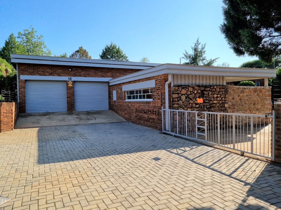 4 Bedroom Property for Sale in Barkly West Northern Cape